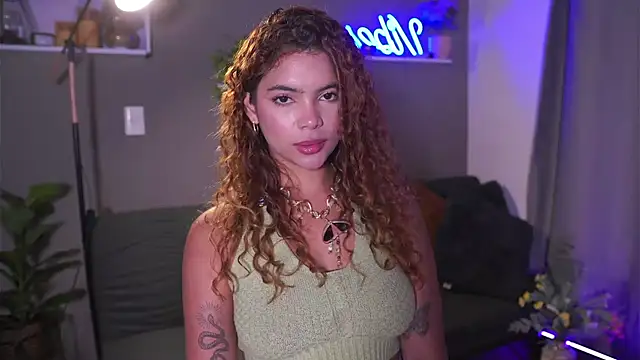 HannahEvanss online show from 10-29-25, 06:20