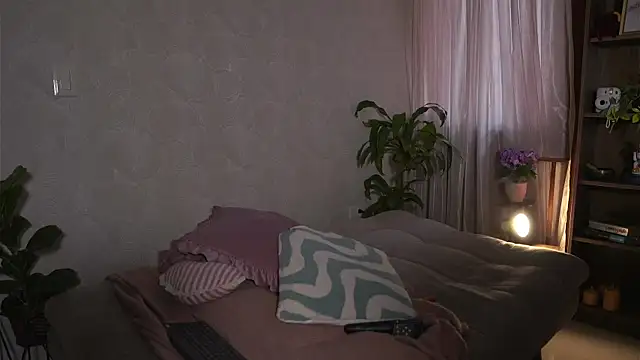 HannahEvanss online show from 04-08-26, 01:22