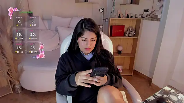 Snapshot of Catalinaa_martinez chatting on 01-07-25, 11:14 Catalinaa martinez online show from 01-07-25, 11:14
