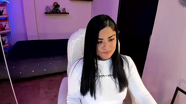 Snapshot of Catalinaa_martinez chatting on 03-01-25, 07:37 Catalinaa martinez online show from 03-01-25, 07:37