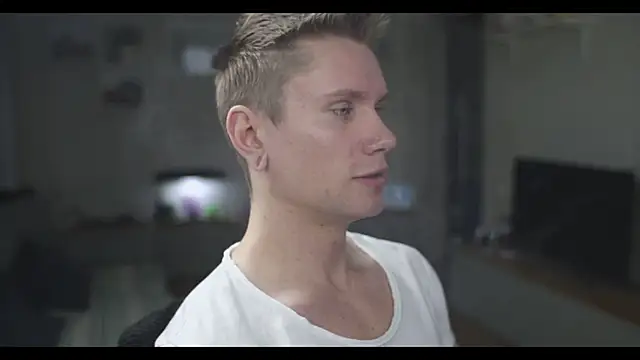 Snapshot of kevin-park chatting on 12-25-24, 10:28 kevin-park online show from 12-25-24, 10:28