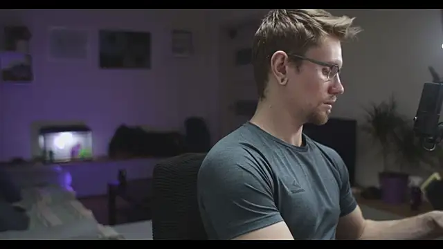 Snapshot of kevin-park chatting on 01-28-25, 12:22 kevin-park online show from 01-28-25, 12:22