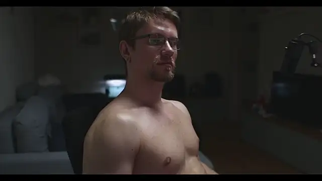 Snapshot of kevin-park chatting on 01-31-25, 10:31 kevin-park online show from 01-31-25, 10:31