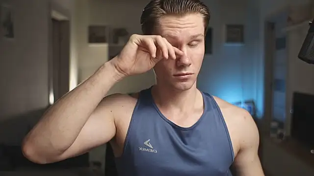 Snapshot of kevin-park chatting on 03-15-25, 01:30 kevin-park online show from 03-15-25, 01:30