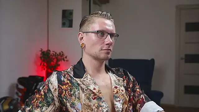 Snapshot of kevin-park chatting on 10-13-25, 01:33 kevin-park online show from 10-13-25, 01:33