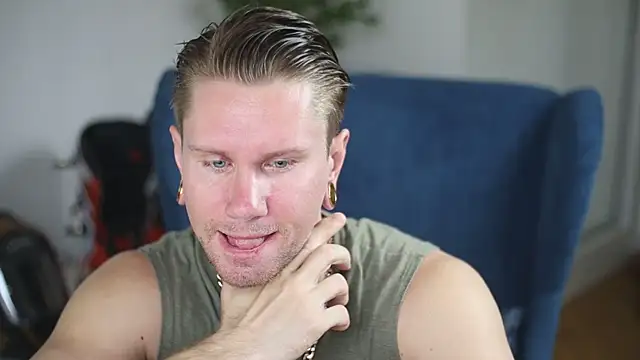 Snapshot of kevin-park chatting on 10-16-25, 07:09 kevin-park online show from 10-16-25, 07:09