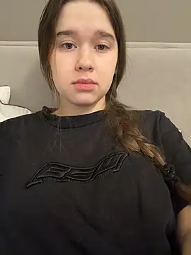 HornyGirlH online show from 02-04-26, 04:29