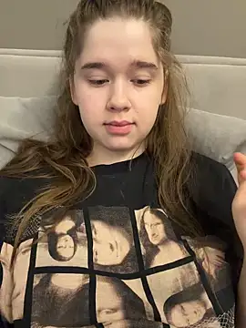 HornyGirlH online show from 03-27-26, 06:19