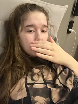 HornyGirlH online show from 03-27-26, 08:26