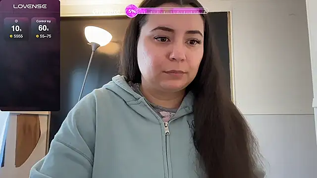 ariahastings942 online show from 11-21-25, 07:56