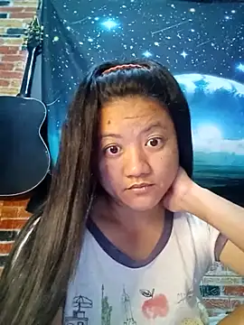 Snapshot of Urchanel chatting on 03-19-25, 11:36 Urchanel online show from 03-19-25, 11:36