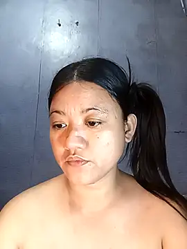 Snapshot of Urchanel chatting on 10-07-25, 01:08 Urchanel online show from 10-07-25, 01:08