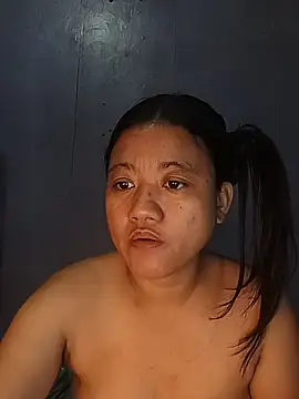 Snapshot of Urchanel chatting on 11-01-25, 07:49 Urchanel online show from 11-01-25, 07:49