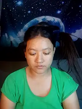 Snapshot of Urchanel chatting on 06-21-26, 04:59 Urchanel online show from 06-21-26, 04:59