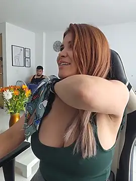 Snapshot of jnilu1227 chatting on 03-11-26, 04:13 jnilu1227 online show from 03-11-26, 04:13