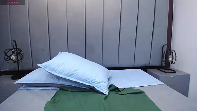 Snapshot of moxa_hot chatting on 03-20-25, 04:31 moxa hot online show from 03-20-25, 04:31