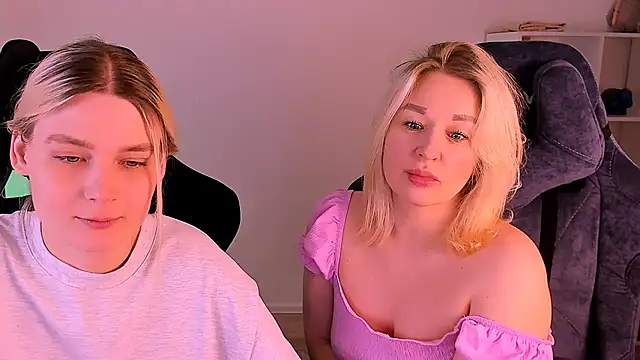 hotblonds online show from 12-20-24, 07:22