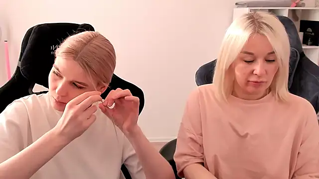 hotblonds online show from 03-07-25, 02:01