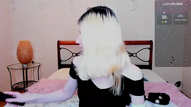 Snapshot of fleximona chatting on 10-12-25, 03:22 fleximona online show from 10-12-25, 03:22