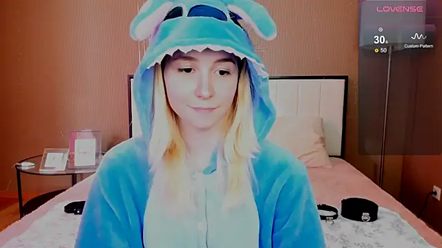 Snapshot of fleximona chatting on 10-24-25, 08:33 fleximona online show from 10-24-25, 08:33