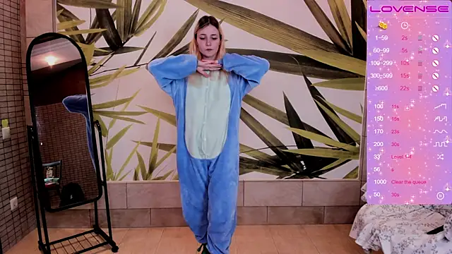 Snapshot of fleximona chatting on 12-13-25, 07:53 fleximona online show from 12-13-25, 07:53