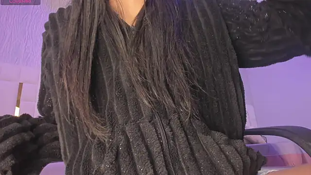 Meghan stonne  online show from 10-27-25, 07:07