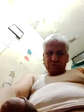 Momlover2022 online show from 04-08-26, 09:15