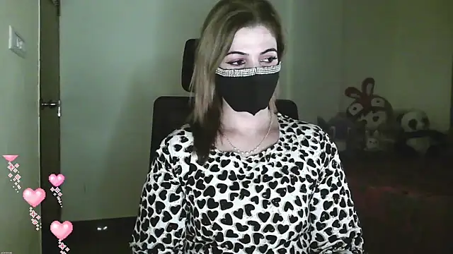 Snapshot of Cute_Sonii chatting on 12-22-25, 02:14 Cute Sonii online show from 12-22-25, 02:14