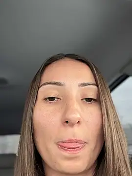 Snapshot of YOUR-KARINA chatting on 01-08-25, 10:04 YOUR-KARINA online show from 01-08-25, 10:04