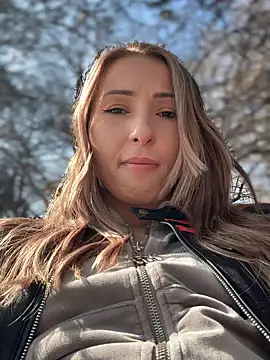 Snapshot of YOUR-KARINA chatting on 03-14-25, 06:32 YOUR-KARINA online show from 03-14-25, 06:32