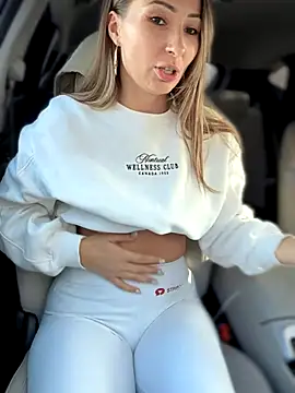 Snapshot of YOUR-KARINA chatting on 01-06-26, 08:07 YOUR-KARINA online show from 01-06-26, 08:07