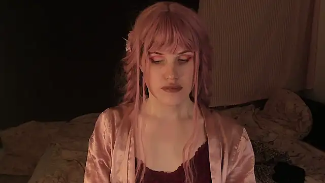 EffieMinki online show from 12-15-24, 06:37