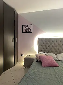 Snapshot of mariam_hill chatting on 12-26-24, 08:11 mariam hill online show from 12-26-24, 08:11