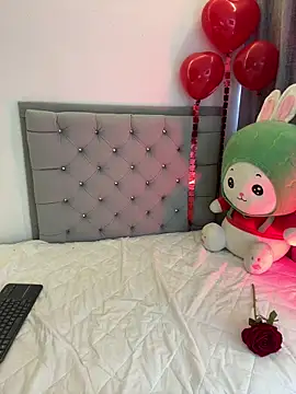 Snapshot of mariam_hill chatting on 02-14-25, 07:02 mariam hill online show from 02-14-25, 07:02