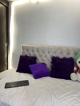 Snapshot of mariam_hill chatting on 02-15-25, 06:55 mariam hill online show from 02-15-25, 06:55