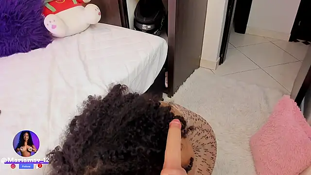 Snapshot of mariam_hill chatting on 03-14-25, 11:00 mariam hill online show from 03-14-25, 11:00