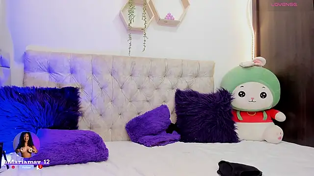 Snapshot of mariam_hill chatting on 03-21-25, 12:18 mariam hill online show from 03-21-25, 12:18