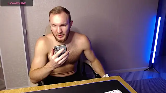 Snapshot of Toress1 chatting on 12-24-24, 05:13 Toress1 online show from 12-24-24, 05:13