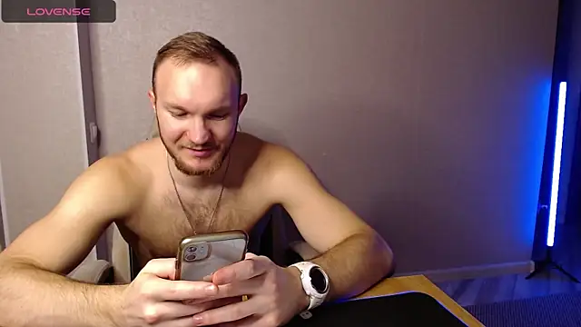 Snapshot of Toress1 chatting on 01-15-25, 05:05 Toress1 online show from 01-15-25, 05:05