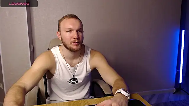 Snapshot of Toress1 chatting on 01-18-25, 06:56 Toress1 online show from 01-18-25, 06:56