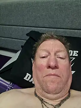 Snapshot of tomtom111111 chatting on 11-08-25, 11:43 tomtom111111 online show from 11-08-25, 11:43