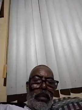 Thadew online show from 12-18-25, 01:55