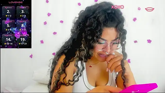 moana taylor online show from 09-28-25, 10:31