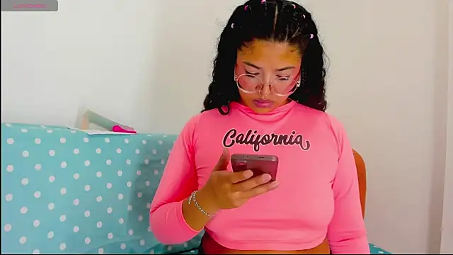 moana taylor online show from 04-06-26, 11:44