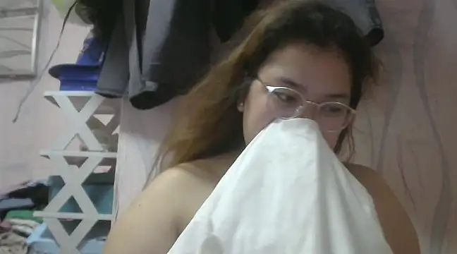 Snapshot of Boobsiemarie chatting on 03-15-25, 04:02 Boobsiemarie online show from 03-15-25, 04:02