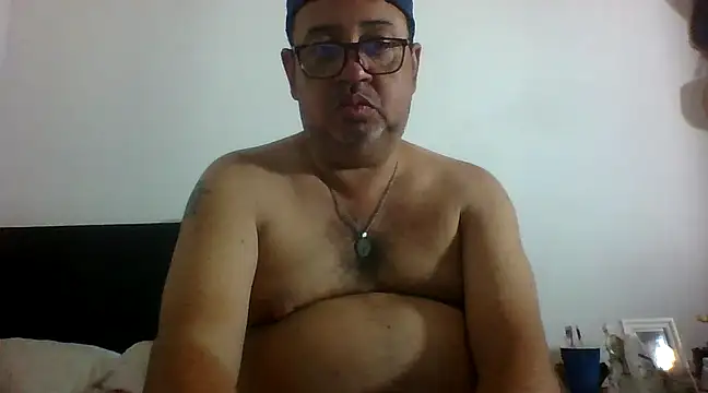 Snapshot of djtomxxx2777 chatting on 02-07-25, 03:34 djtomxxx2777 online show from 02-07-25, 03:34