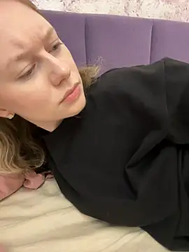 ConnieDaw online show from 12-11-24, 09:30