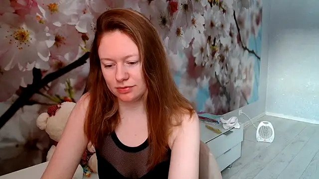 ConnieDaw online show from 02-10-25, 05:58