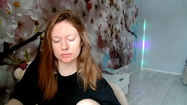 ConnieDaw online show from 02-17-25, 05:47