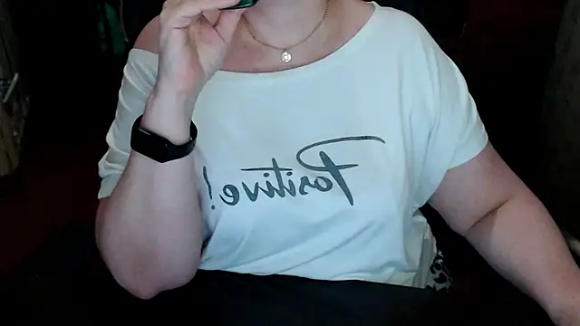 Snapshot of AlisaHot55 chatting on 05-11-26, 04:15 AlisaHot55 online show from 05-11-26, 04:15